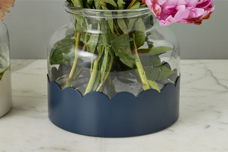 GMN455EWB9 etuhome 2 in 1 Scalloped Bloom Vase White Navy Blue