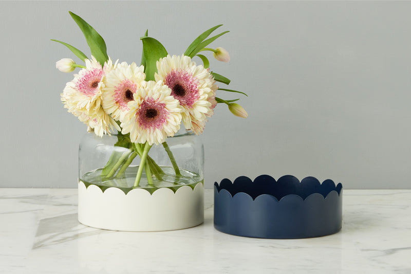 GMN455EWB9 etuhome 2 in 1 Scalloped Bloom Vase White Navy Blue
