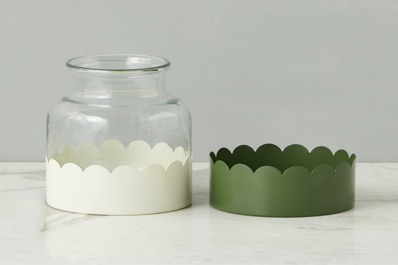 GMN455EWG9 etuhome 2 in 1 Scalloped Bloom Vase White Spruce Green