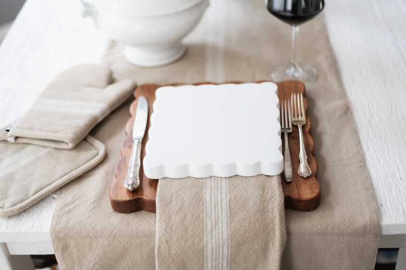 Table Runner, Vintage White Stripe