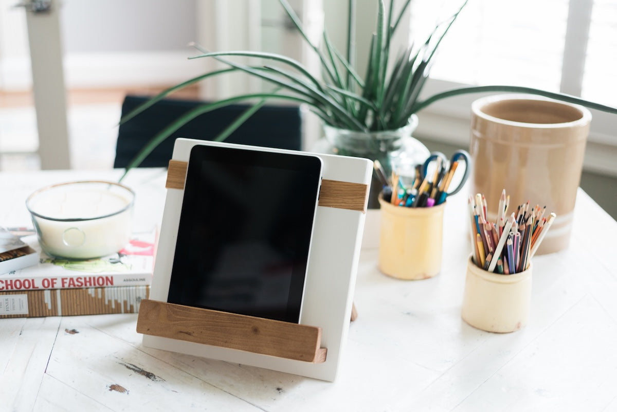 etúHOME iPad / Cookbook Holder - Thumbnail 5