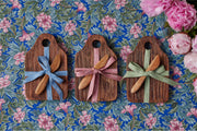 RMN218ANG4 etuhome Mini Natural Appetizer Board with Spreader Sage Ribbon