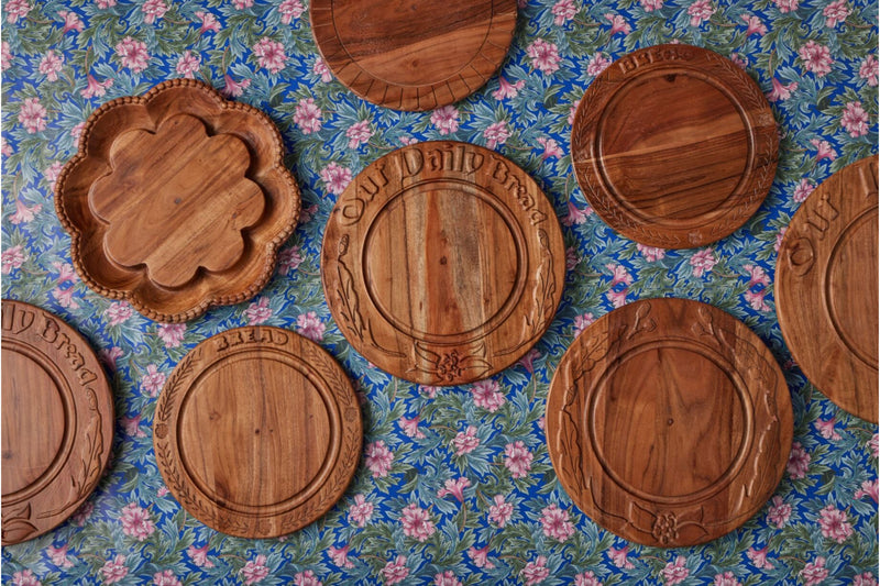 RMN606EN2 etuhome Vintage English Bread Board Medium Scalloped