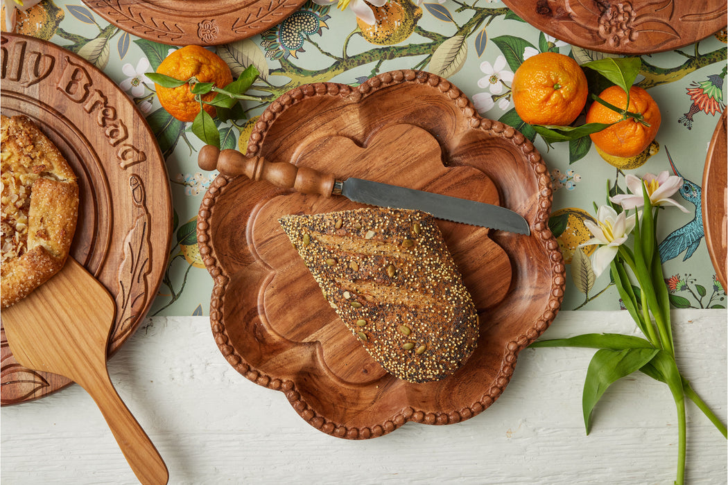 RMN606EN2 etuhome Vintage English Bread Board Medium Scalloped