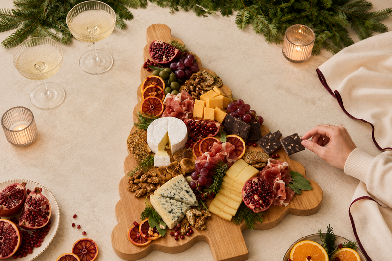 Scalloped Tree Cutting Board, Large