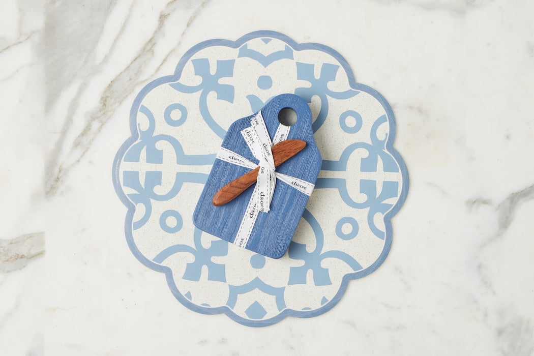 Scalloped Placemat, Round, Denim and White