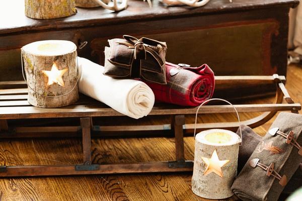 etúHOME Antique Wood Sled 2