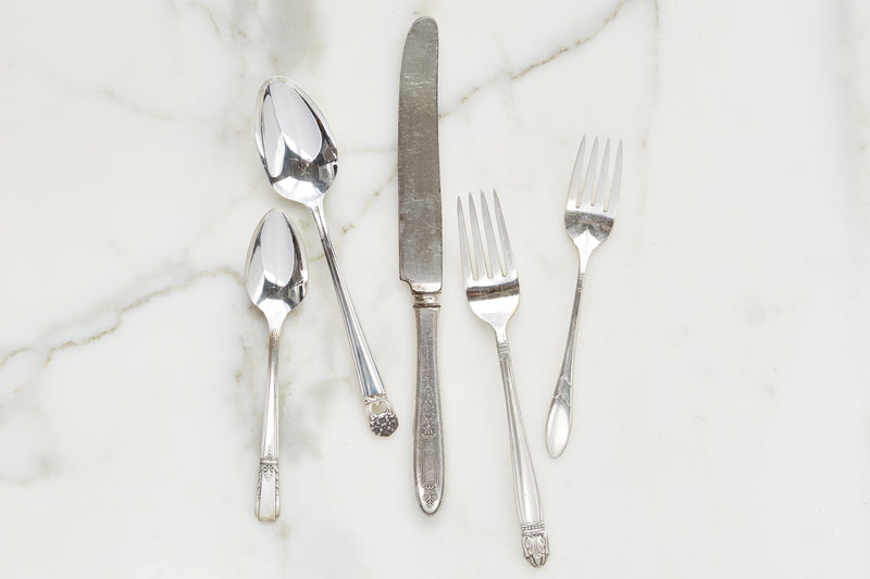 etúHOME Silver Plate 5 Piece Place Setting - 3