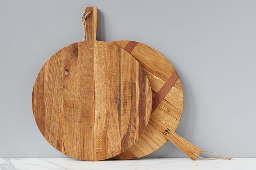 Wagner Round Wood Serving/Cutting Board with Long Handle