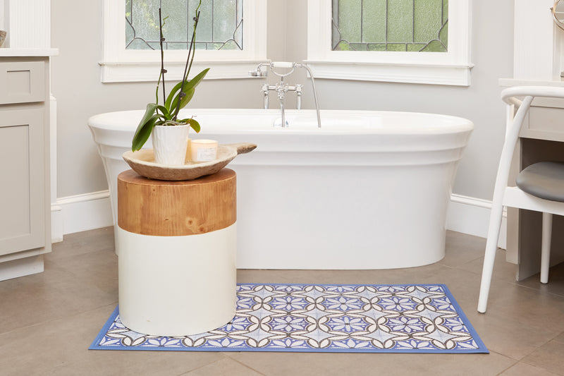 etúHOME Ivory and Denim Caltagrione Rug, Small 2